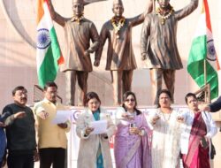 गणतंत्र दिवस के अवसर पर पालिका अध्यक्ष श्वेता चौधरी ने दिलाई संविधान व स्वच्छता की शपथ