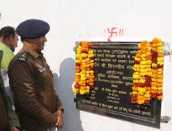 पुलिस अधीक्षक व अपर पुलिस अधीक्षक द्वारा थाना सासनी मे थाना प्रभारी कार्यालय व साइबर हेल्प डेस्क का रिबन काटकर किया उद्घाटन