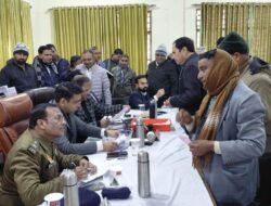 डीएम-एसपी ने सुनी जन समस्याएं, 108 प्रार्थना पत्रों में से 4 का मौके पर निस्तारण