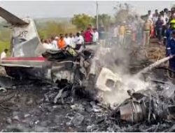 बारामती में विमान हादसे में उपमुख्यमंत्री अजित पवार समेत पांच की मौत