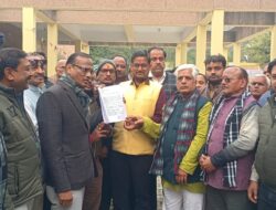 यूजीसी के नए ड्राफ्ट रेगुलेशन के विरोध में जनपद में निकाली बाइक रैली, प्रधानमंत्री के नाम सौंपा एडीएम को ज्ञापन