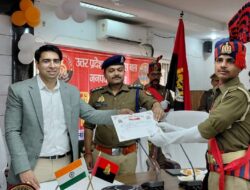 महाकुम्भ 2025 में उत्कृष्ट सेवाओं हेतु चालीस होमगार्ड्स सम्मानित, जिलाधिकारी ने प्रदान किए प्रशस्ति पत्र व मेडल