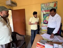 मुख्य चिकित्साधिकारी ने प्राथमिक स्वास्थ्य केन्द्रों पर आयोजित मुख्यमंत्री जन आरोग्य मेलों का किया औचक निरीक्षण, वेतन रोकने के दिए निर्देश