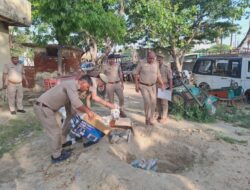 पुलिस ने विभिन्न मामलों में जब्त की गई 68 लीटर अवैध शराब को किया नष्ट