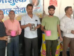 सेवा का संकल्प, सिटी स्टेशन पर नेकी की दुकान ने बुझाई यात्रियों की प्यास