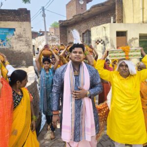 भोजगढ़ी में भव्य कलश शोभायात्रा के साथ श्रीमद् भागवत कथा शुरू