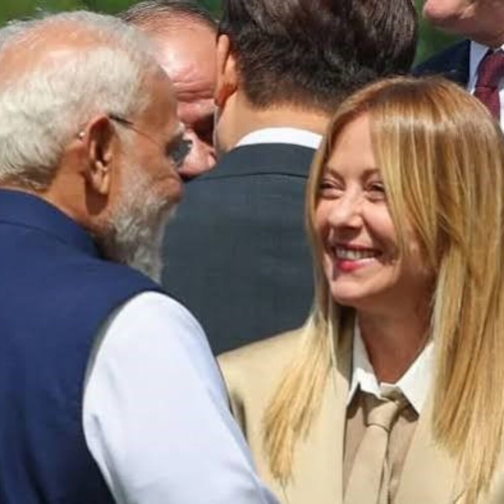 हॉट माइक मोमेंट्स और ‘मेलोडी’ की बातें G7 में सबकी नजरें खींच रही हैं