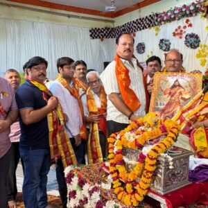 शिव-पार्वती विवाह की दिव्य झांकी देख भावविभोर हुए श्रद्धालुश्रीमद्भागवत कथा में शिव महिमा, सती चरित्र और सांख्य योग का हुआ भावपूर्ण वर्णन, हर-हर महादेव के जयघोष से गूंजा कथा पंडाल