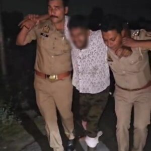 25 हजार के इनामी शानू से पुलिस मुठभेड़, दोनों पैरों में गोली लगने के बाद गिरफ्तार
