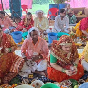 Hathras: बिल्वेश्वर महादेव मंदिर में हुआ महारुद्राभिषेक