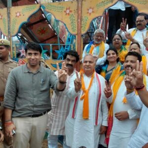Hathras; भव्य शुभारंभ के साथ दाऊजी मेले में उमड़ा आस्था और संस्कृति का रंग