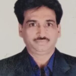 Hathras; केबीसी में तेजाब पीड़िता की पीड़ा सुन द्रवित हुए राजीव वार्ष्णेय, आश्रम के दरवाजे खोलने का संकल्प