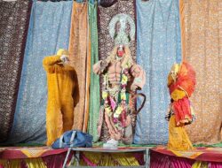 Hathras; गांव विघैपुर में भव्य श्रीरामलीला महोत्सव शुरू