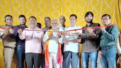 Hathras;गांव विघैपुर में भव्य श्रीरामलीला महोत्सव शुरू,रामलीला का उदघाटन करते चौधरी अर्जुन सिंह व भाजपा जिलाध्‍यक्ष प्रेम सिंह कुशवाहा