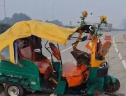 Hathras;ऑटो पलटने से पति-पत्नी घायल, महिला अलीगढ़ रेफर