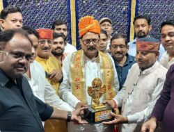 Hathras;विधायक वीरेंद्र सिंह राणा ने किया सिकंदराराऊ रामलीला महोत्सव का भव्य शुभारंभरामलीला आदर्श जीवन मूल्यों का प्रतीक: विधायक