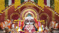Hathras;नवरात्र के पहले दिन मां शैलपुत्री की पूजा को मंदिरों में उमड़े श्रद्धालु